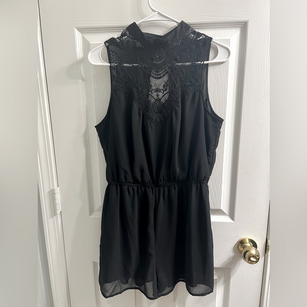 Women’s Black Embellished Whimsigoth Romper Size Large‎